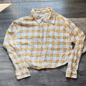 American Eagle Outfitters Mustard and Cream Plaid Shirt